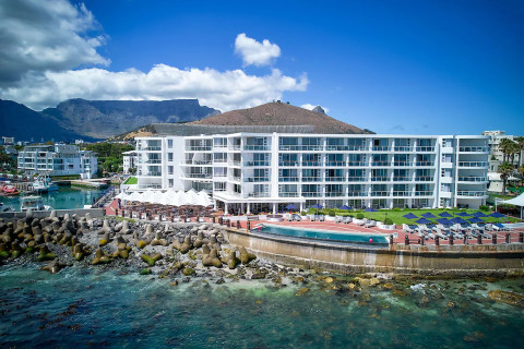 Radisson Collection Waterfront