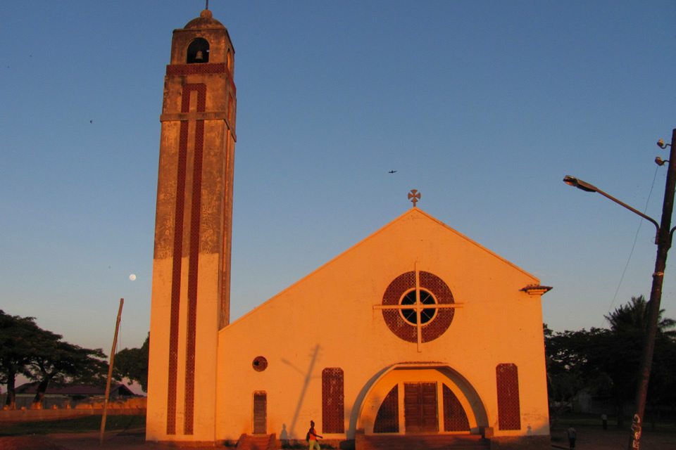 Igreja Sacalumbo Nossa Senhora das Vitórias do Luena